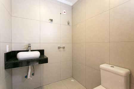 Casa à venda com 131m², 3 quartos e 4 vagas Casa à venda com 131m², 3 quartos e 4 vagasBanheiro da Suíte 1