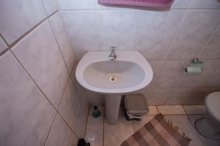 Banheiro Social de casa à venda com 1 quarto, 200m² em Oitis, Contagem