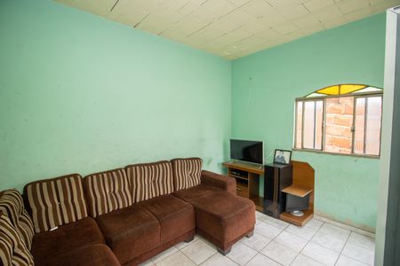 Sala de casa à venda com 1 quarto, 200m² em Oitis, Contagem