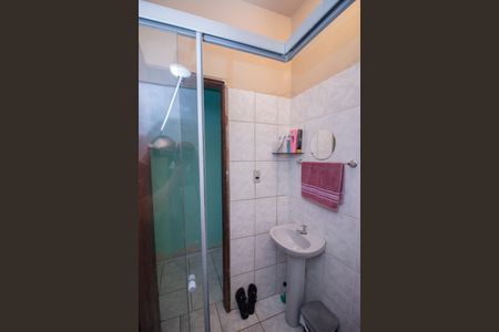 Banheiro Social de casa à venda com 1 quarto, 200m² em Oitis, Contagem