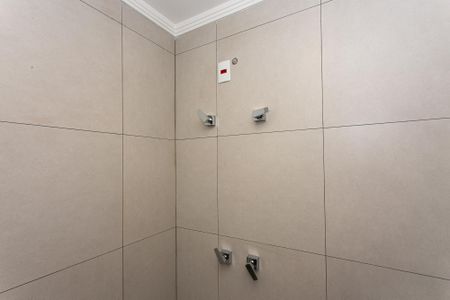 Casa à venda com 92m², 3 quartos e 2 vagas Casa à venda com 92m², 3 quartos e 2 vagasBanheiro da Suíte