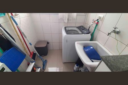 Apartamento à venda com 60m², 2 quartos e 1 vagaÁrea de Serviço