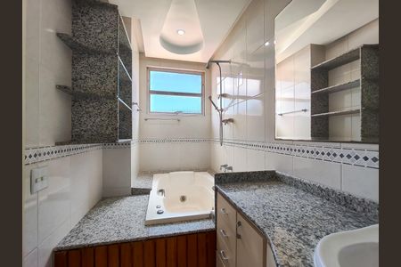 Apartamento à venda com 150m², 3 quartos e 2 vagasBanheiro da Suíte
