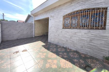 Casa à venda com 116m², 4 quartos e 2 vagas Casa à venda com 116m², 4 quartos e 2 vagasQuintal - Garagem