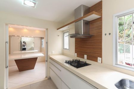 Apartamento para alugar com 74m², 2 quartos e 1 vagaCozinha