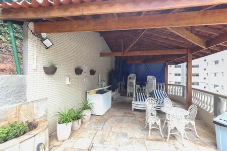 Apartamento para alugar com 74m², 2 quartos e 1 vagaÁrea comum - Piscina