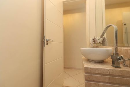 Apartamento para alugar com 74m², 2 quartos e 1 vagaLavabo