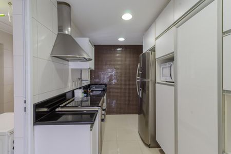 Apartamento para alugar com 97m², 2 quartos e 2 vagas Apartamento para alugar com 97m², 2 quartos e 2 vagasCozinha