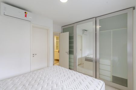 Apartamento para alugar com 97m², 2 quartos e 2 vagas Apartamento para alugar com 97m², 2 quartos e 2 vagasSuíte