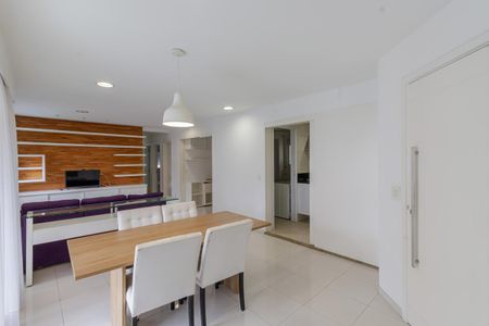 Sala de apartamento para alugar com 2 quartos, 97m² em Vila Olímpia, São Paulo