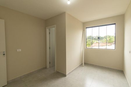 Quarto 1 Suíte 1 de casa para alugar com 3 quartos, 150m² em Orleans, Curitiba