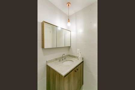 Banheiro de apartamento à venda com 1 quarto, 32m² em Vila Gumercindo, São Paulo