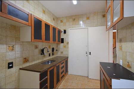 Apartamento para alugar com 71m², 3 quartos e 2 vagas Apartamento para alugar com 71m², 3 quartos e 2 vagasCozinha