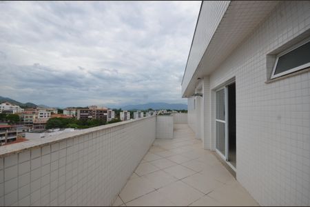 Apartamento para alugar com 236m², 3 quartos e 2 vagasVaranda da  Suite