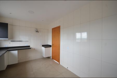 Apartamento para alugar com 236m², 3 quartos e 2 vagasCozinha 