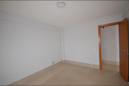 Apartamento para alugar com 236m², 3 quartos e 2 vagasQuarto 3
