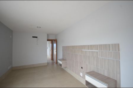 Apartamento para alugar com 236m², 3 quartos e 2 vagasQuarto1 Suite 