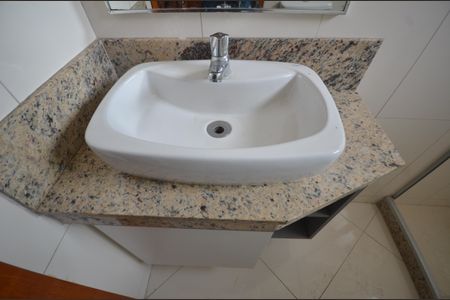 Apartamento para alugar com 236m², 3 quartos e 2 vagasBanheiro Social