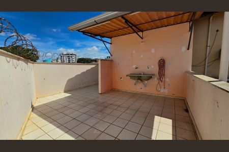 Casa à venda com 353m², 4 quartos e 4 vagas Casa à venda com 353m², 4 quartos e 4 vagasÁrea de Serviço