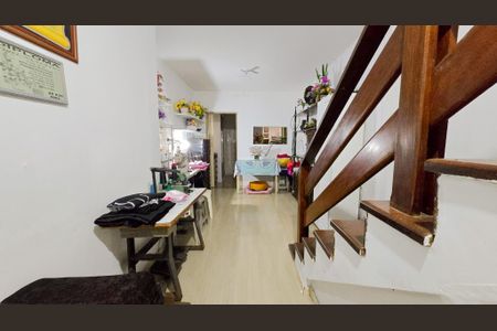 Casa à venda com 353m², 4 quartos e 4 vagas Casa à venda com 353m², 4 quartos e 4 vagasSala