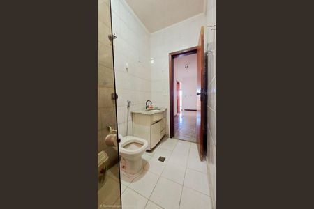 Casa à venda com 353m², 4 quartos e 4 vagas Casa à venda com 353m², 4 quartos e 4 vagasBanheiro Suíte 2