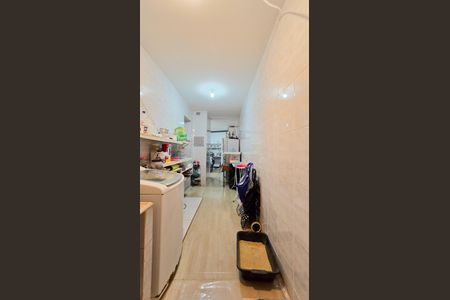 Casa à venda com 353m², 4 quartos e 4 vagas Casa à venda com 353m², 4 quartos e 4 vagasQuarto de Serviço