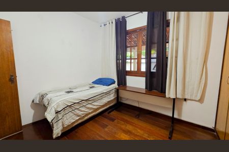 Casa à venda com 353m², 4 quartos e 4 vagas Casa à venda com 353m², 4 quartos e 4 vagasSuíte 1