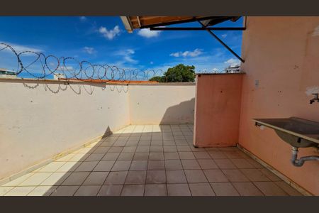 Casa à venda com 353m², 4 quartos e 4 vagas Casa à venda com 353m², 4 quartos e 4 vagasÁrea de Serviço