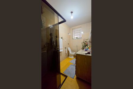 Casa à venda com 353m², 4 quartos e 4 vagas Casa à venda com 353m², 4 quartos e 4 vagasBanheiro Suíte 2