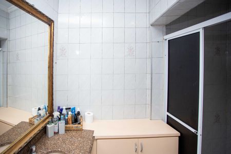 Casa para alugar com 253m², 3 quartos e 4 vagasBanheiro