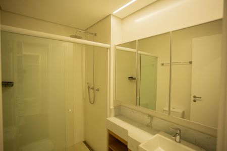 Apartamento para alugar com 80m², 2 quartos e 1 vagaBANHEIRO DA SUÍTE 1