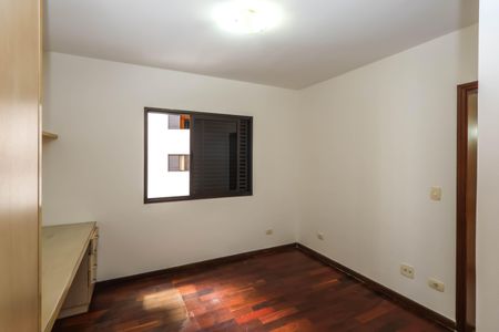 Apartamento à venda com 163m², 3 quartos e 3 vagas Apartamento à venda com 163m², 3 quartos e 3 vagasQuarto 3 - Suíte