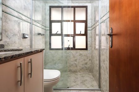 Apartamento à venda com 163m², 3 quartos e 3 vagas Apartamento à venda com 163m², 3 quartos e 3 vagasQuarto 2 - Suíte