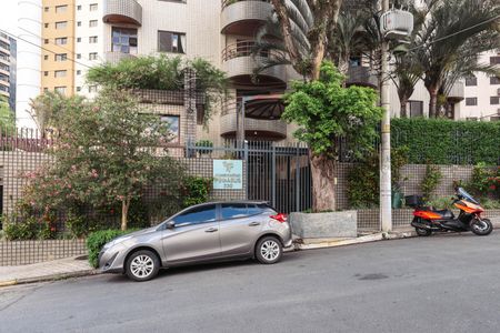 Apartamento à venda com 163m², 3 quartos e 3 vagas Apartamento à venda com 163m², 3 quartos e 3 vagasPortaria