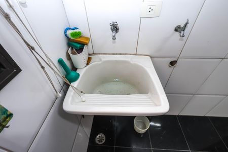 Apartamento à venda com 163m², 3 quartos e 3 vagas Apartamento à venda com 163m², 3 quartos e 3 vagasÁrea de Serviço