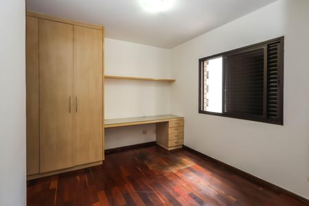 Apartamento à venda com 163m², 3 quartos e 3 vagas Apartamento à venda com 163m², 3 quartos e 3 vagasQuarto 3 - Suíte