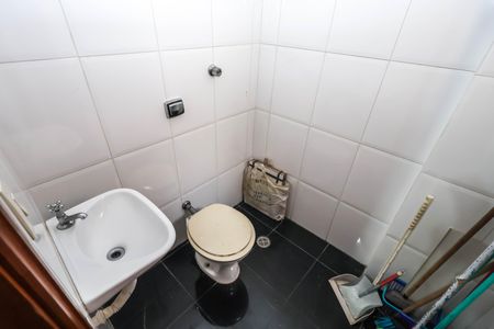 Apartamento à venda com 163m², 3 quartos e 3 vagas Apartamento à venda com 163m², 3 quartos e 3 vagasÁrea de Serviço