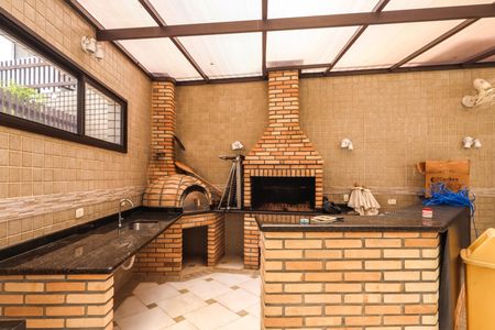 Apartamento à venda com 163m², 3 quartos e 3 vagas Apartamento à venda com 163m², 3 quartos e 3 vagasChurrasqueira