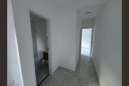 Corredor de apartamento para alugar com 2 quartos, 37m² em Cidade Antônio Estêvão de Carvalho, São Paulo