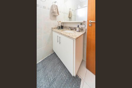 Casa à venda com 108m², 3 quartos e 2 vagas Casa à venda com 108m², 3 quartos e 2 vagasBanheiro Social