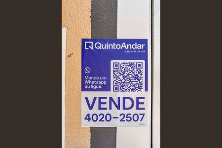 Casa à venda com 108m², 3 quartos e 2 vagas Casa à venda com 108m², 3 quartos e 2 vagasPlaca Instalada na Fachada