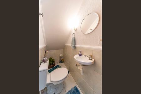 Casa à venda com 108m², 3 quartos e 2 vagas Casa à venda com 108m², 3 quartos e 2 vagasLavabo