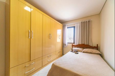 Casa à venda com 108m², 3 quartos e 2 vagas Casa à venda com 108m², 3 quartos e 2 vagasQuarto 2