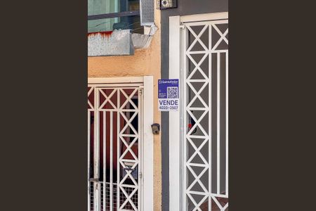 Casa à venda com 108m², 3 quartos e 2 vagas Casa à venda com 108m², 3 quartos e 2 vagasPlaca Instalada na Fachada