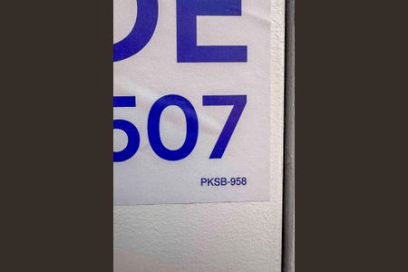 Casa à venda com 108m², 3 quartos e 2 vagas Casa à venda com 108m², 3 quartos e 2 vagasPlaca Instalada na Fachada