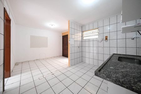 Sala/Cozinha de apartamento para alugar com 2 quartos, 55m² em Conjunto Habitacional Padre Manoel da Nobrega, São Paulo