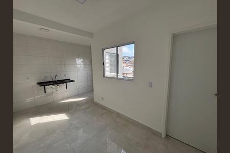 Sala/Cozinha de apartamento para alugar com 1 quarto, 33m² em Cidade Antônio Estêvão de Carvalho, São Paulo