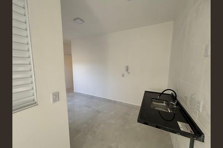 Sala/cozinha de apartamento para alugar com 1 quarto, 50m² em Cidade Antônio Estêvão de Carvalho, São Paulo