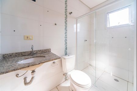 Apartamento à venda com 50m², 2 quartos e 1 vaga Apartamento à venda com 50m², 2 quartos e 1 vagaBanheiro da Suíte