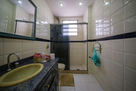 Apartamento para alugar com 80m², 2 quartos e sem vagaBanheiro